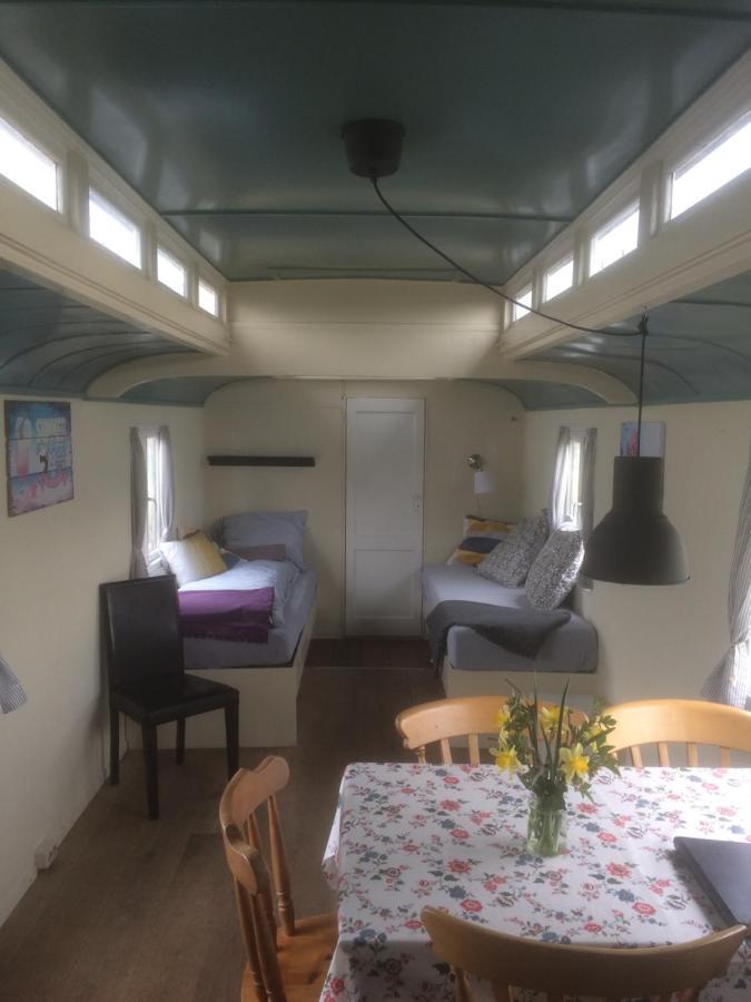 Gypsy Waggon - A Villa On Wheels Amsterdam Eksteriør bilde